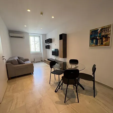 Apartment Brand New 1bdr Near The Sea *