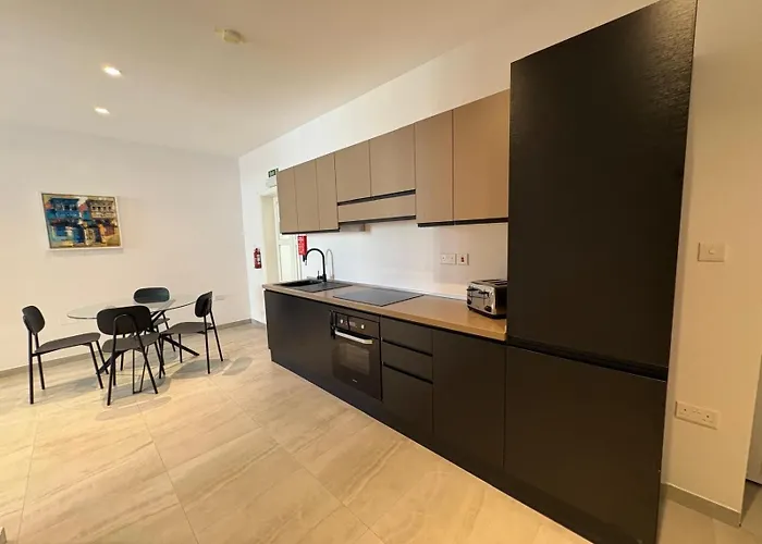 Brand New 1bdr Near The Sea * Σλιέμα