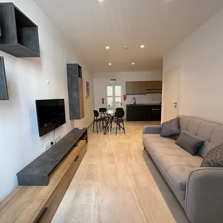 Brand New 1bdr Near The Sea * Σλιέμα